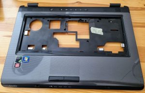 ORIGINAL TOSHIBA SATELLITE L300-2CZ V000133220 TOP COVER + TOUCHPAD3