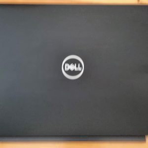 DELL LATITUDE 5590 LCD SCREEN BACK COVER W VIDEO CABLE HINGES AND WEBCAM RV8001