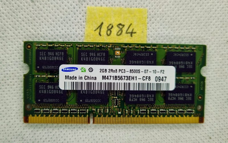 Samsung 2x2GB PC3-8500S DDR3 1066MHz 204-Pin M471B5673EH1-CF Memory