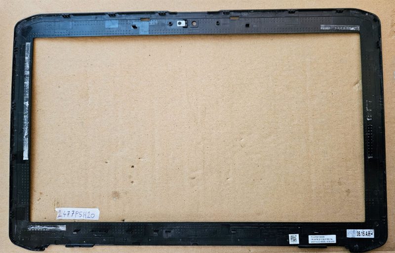 Genuine Dell Latitude E5530 Screen Bezel 043n2p - OEM Laptop Parts Replacement - Image 2