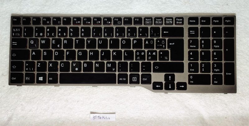 Genuine Fujitsu MP-12S76DN6D85W Keyboard  Laptop Parts  Fast Shipping