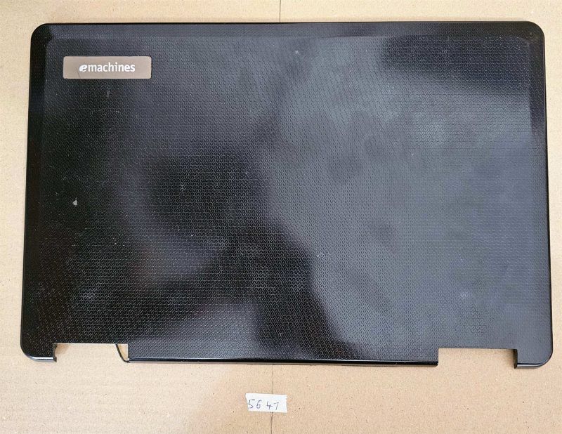 eMachines E725 E627 E525 LCD Screen Cover AP06R000C - Genuine Laptop Replacement Part