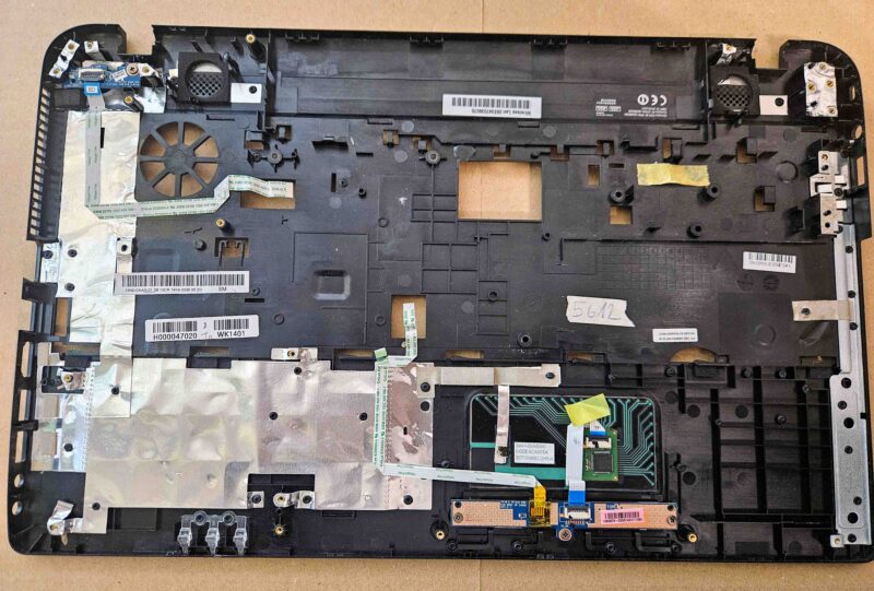 Toshiba Satellite C50D-A-133 Palmrest + Touchpad & Power Button Board - Image 2