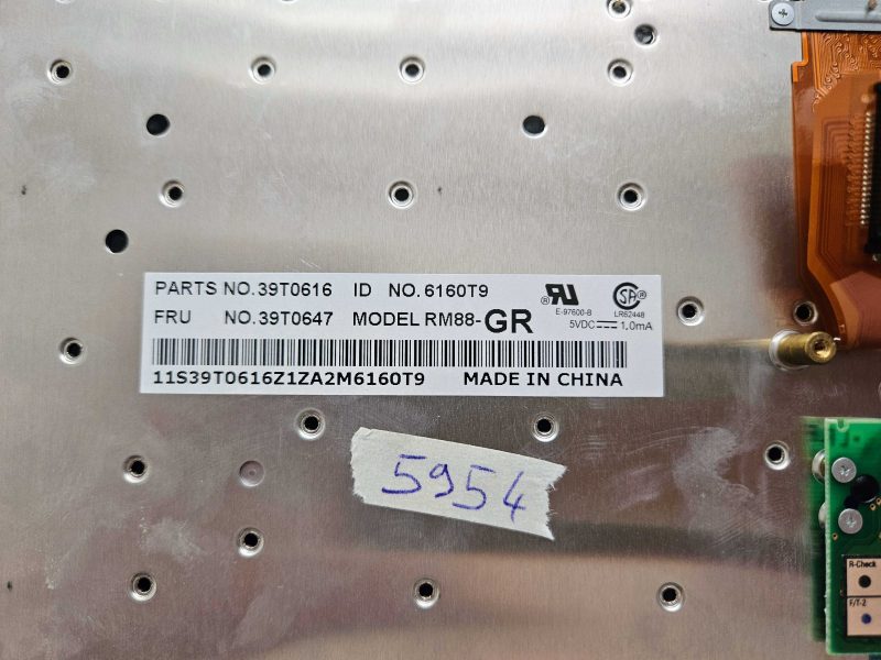 Genuine Lenovo ThinkPad R51 Keyboard – Replacement Laptop Part - Image 2