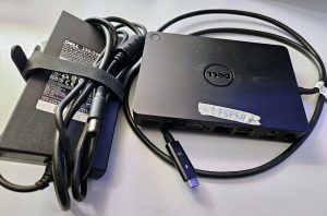 Dell D3100 Ultra HD 4K Triple Video Docking Station 36M9K + 130W Adapter