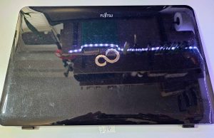 Fujitsu Lifebook AH512/AH531 LCD Screen Back Cover Case Glossy Laptop Part